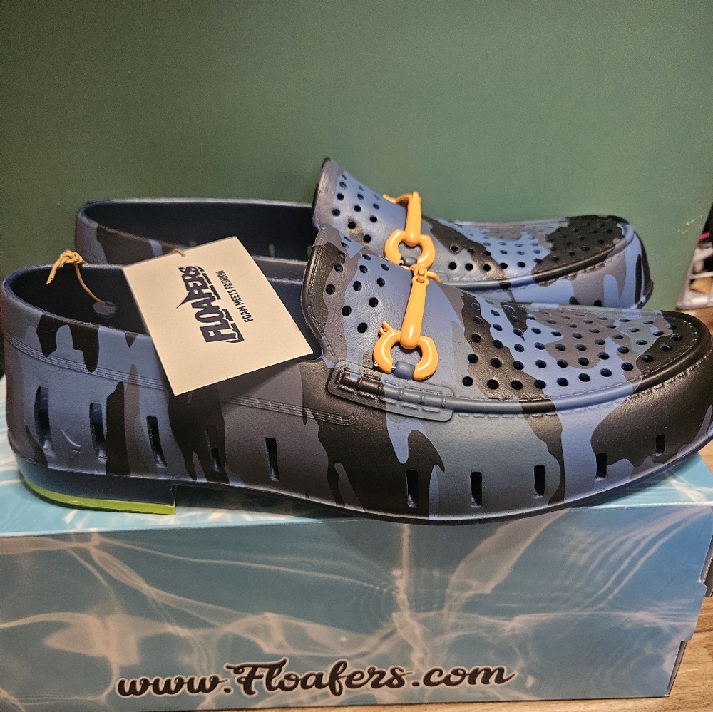 Floafers Chairman Bit Men’s Water Shoes: BLUE CAMO: NEW IN BOX: SIZE 11